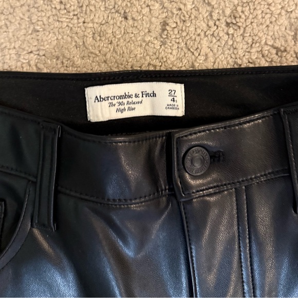 Abercrombie 90 Relaxed High Rise Leather Pant - Picture 4 of 4